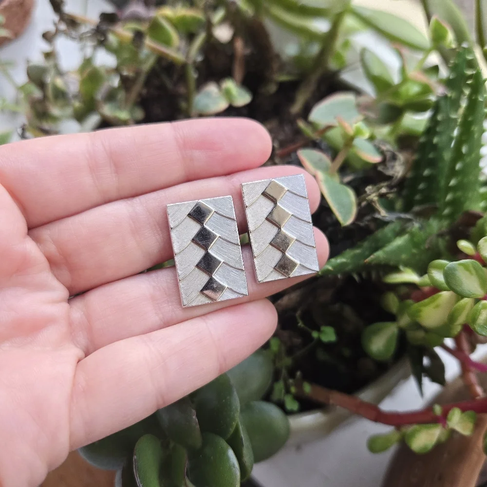 Vintage Swank Silver Geometric Cuff Links